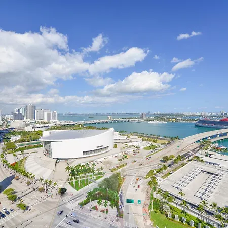 Ferienwohnung Luxury Studio With Bay View Near To Bayfront Park